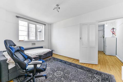 2 bedroom flat for sale, Sherbourne Court, Anerley, London, SE20