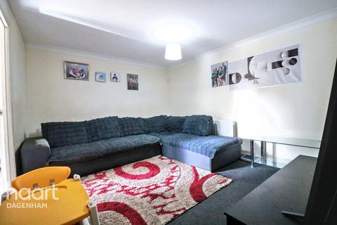 undefined, Tallow Close, Dagenham
