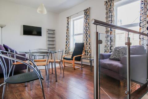 5 bedroom flat to rent, Bristol Road, Birmingham B29