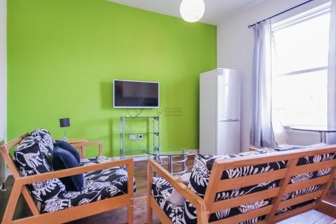 2 bedroom flat to rent, Bristol Road, Selly Oak B29