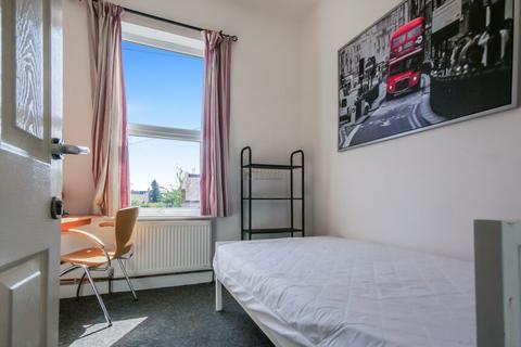 2 bedroom flat to rent, Bristol Road, Selly Oak B29