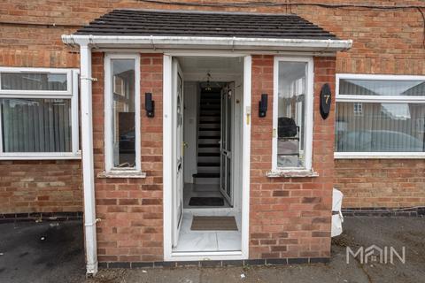4 bedroom semi-detached house for sale, Springway Close, Leicester LE5