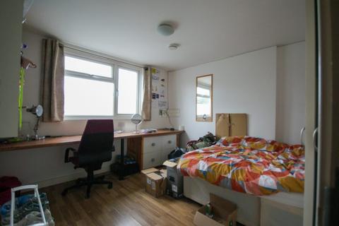 5 bedroom terraced house to rent, Dawlish Road, Birmingham B29