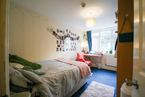 7 bedroom terraced house to rent, Luton Road, Birmingham B29