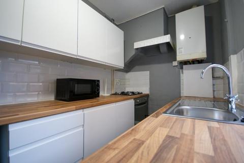 3 bedroom terraced house to rent, Tiverton Road, Birmingham B29