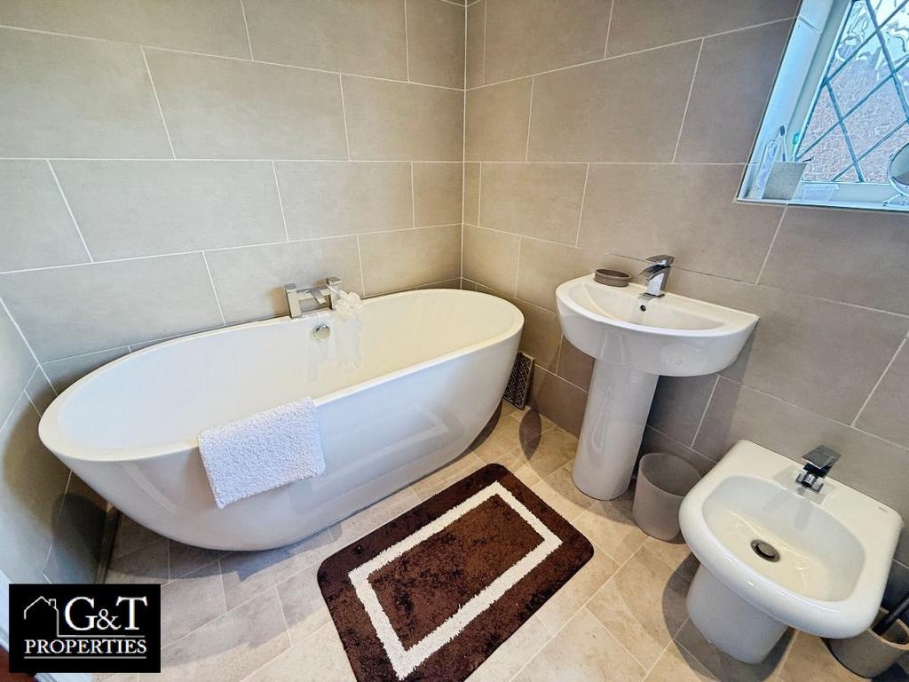 Family bathroom