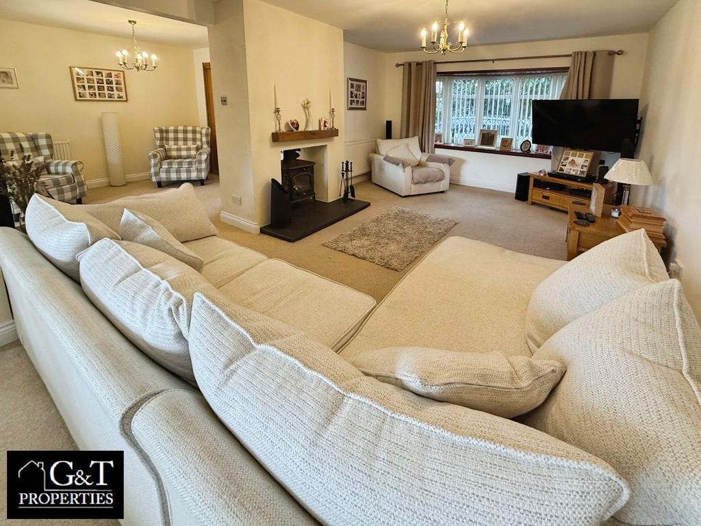 Reception room/open plan