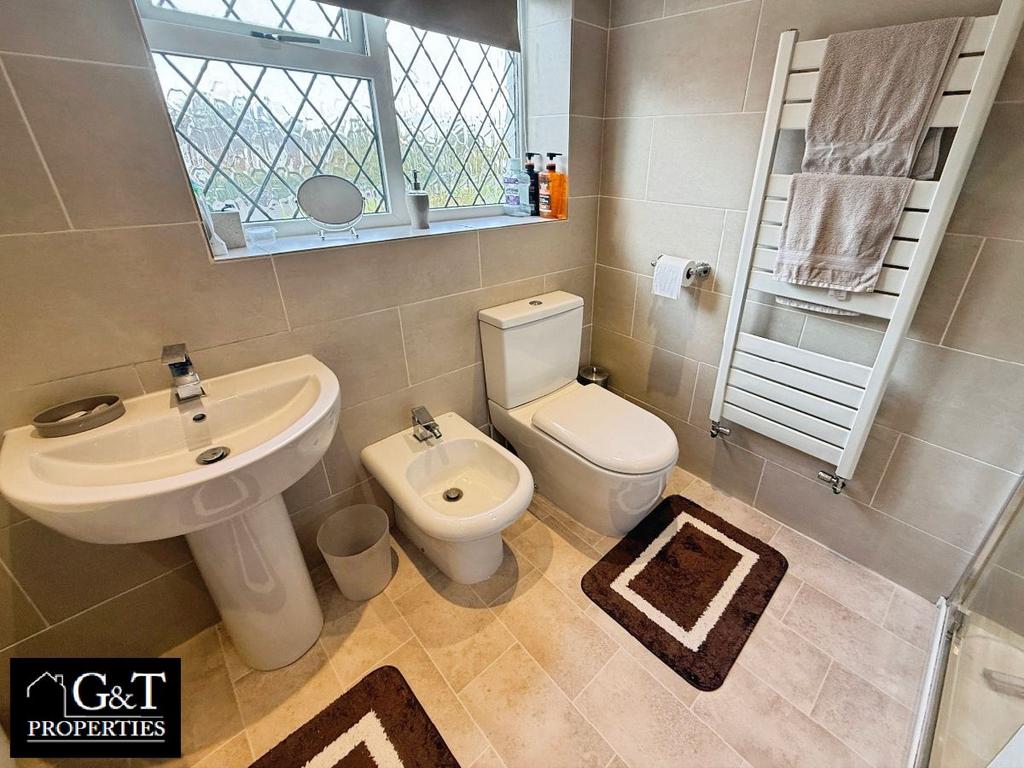 Family bathroom