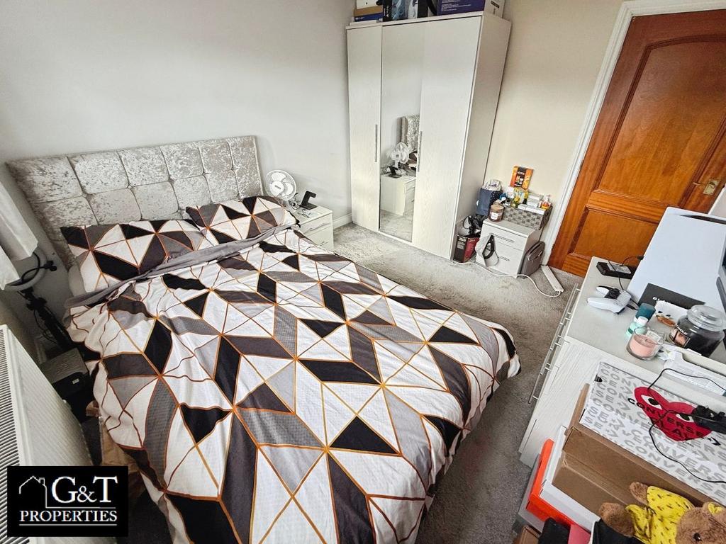 Second bedroom