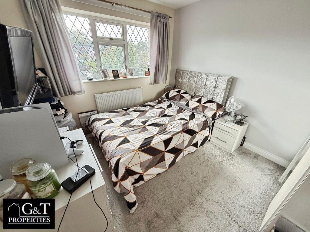 Second bedroom