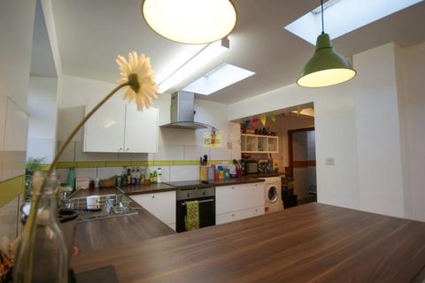 6 bedroom terraced house to rent, Quinton Road, Birmingham B17