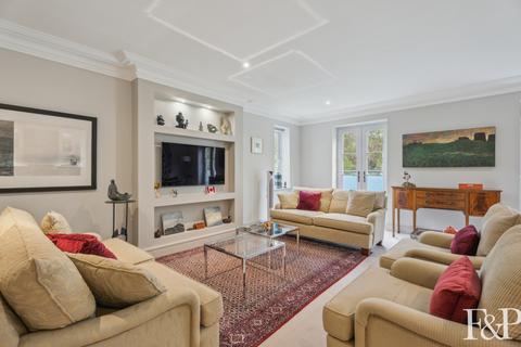 undefined, Kingswood, Ascot