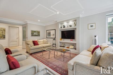 undefined, Kingswood, Ascot