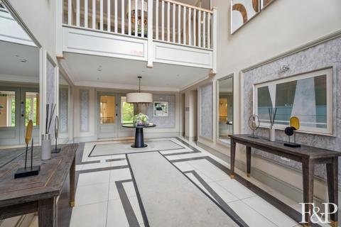 2 bedroom apartment for sale, Kingswood, Ascot