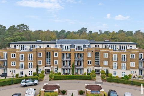 undefined, Kingswood, Ascot