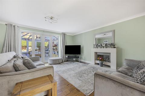 undefined, Mimosa Drive, Shinfield, Reading, RG2