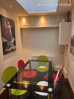 6 bedroom terraced house to rent, Heeley Road, Birmingham B29