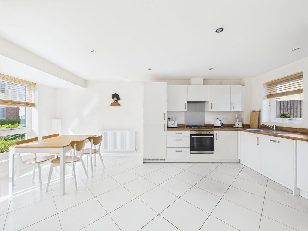 Dining/Kitchen