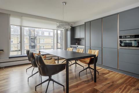 3 bedroom flat for sale, Grosvenor Hill Court, Bourbon Street, London, W1K