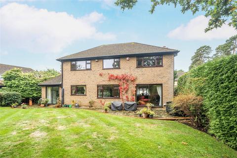 4 bedroom detached house for sale, Corbett Drive, Surrey GU18