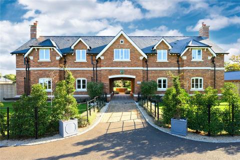 3 bedroom mews to rent, Winkfield Row, Bracknell, Berkshire, RG42