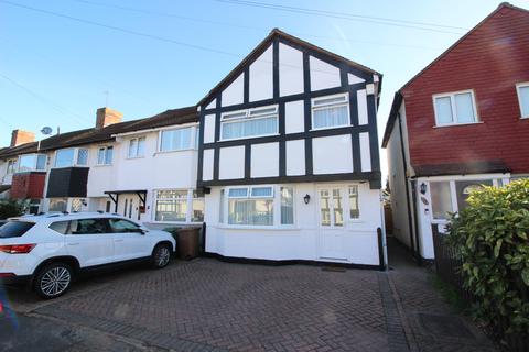 3 bedroom end of terrace house for sale, Merrilands Road, Worcester Park KT4