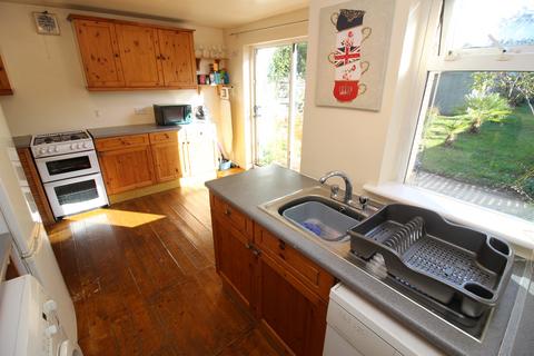 3 bedroom end of terrace house for sale, Merrilands Road, Worcester Park KT4