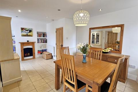 undefined, North Street, Tywardreath, Par