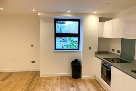 undefined, Rockingham Road, Uxbridge UB8