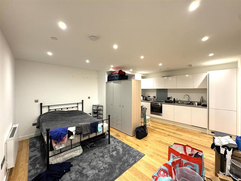 Living Rm pic 5.jpeg