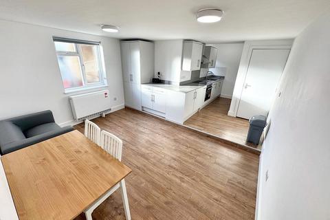 undefined, The Broadway, Southall, UB1