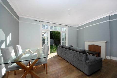 25 Regina Road, London, W13 9EG
