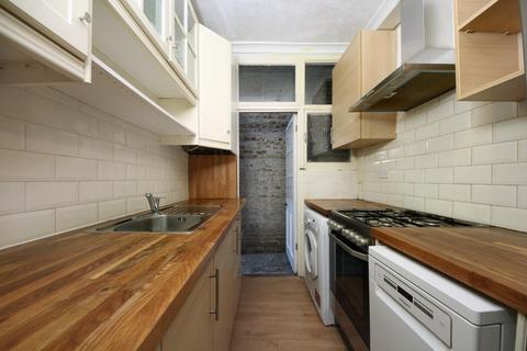 25 Regina Road, London, W13 9EG