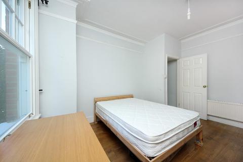25 Regina Road, London, W13 9EG