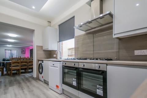 7 bedroom terraced house to rent, Bournbrook Road, Birmingham B29