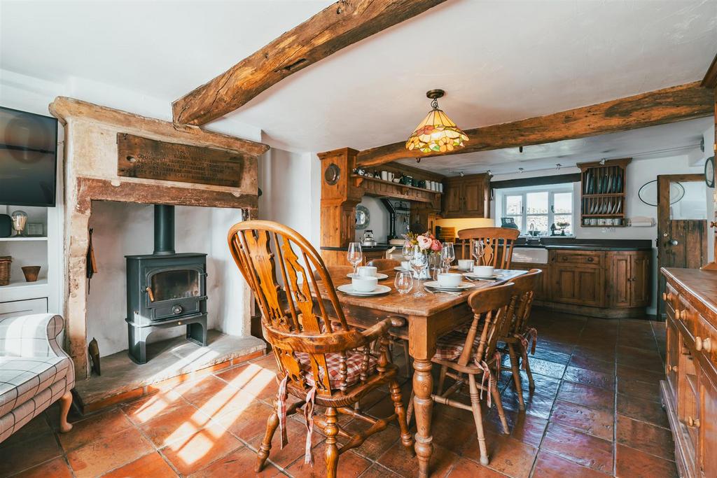 Dining Kitchen
