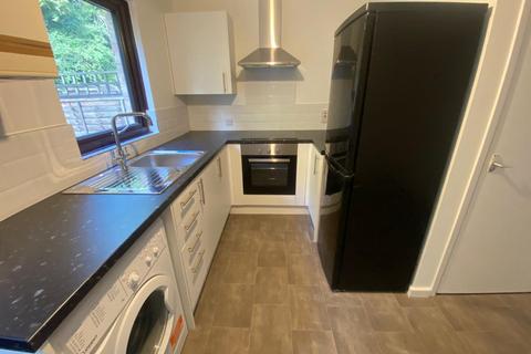 2 bedroom terraced house to rent, Osprey, Peterborough PE2