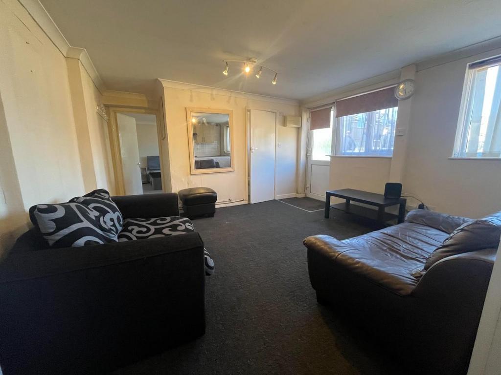 Lounge.jpg