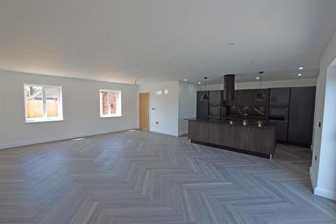 4 bedroom detached bungalow for sale, Hawthorn Bank, Spalding PE11