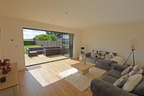 5 bedroom house for sale, Dowsdale Bank, Spalding PE12