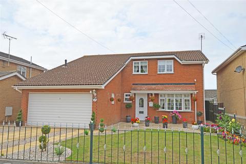 4 bedroom detached house for sale, Quaker Lane, Spalding PE11