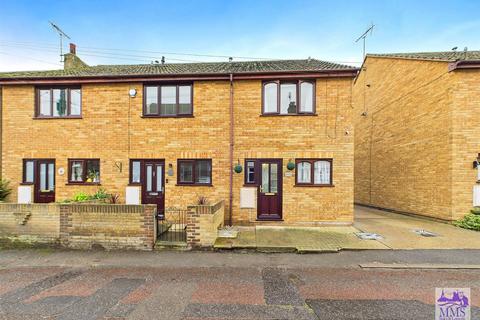2 bedroom end of terrace house for sale, Reed Street, Cliffe