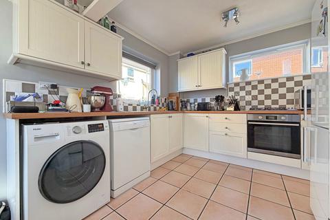 9 Kemsley Road, Earls Colne, Colchester, CO6 2NU