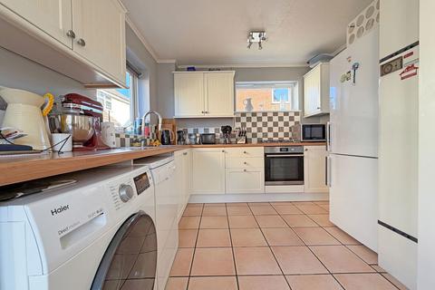 9 Kemsley Road, Earls Colne, Colchester, CO6 2NU