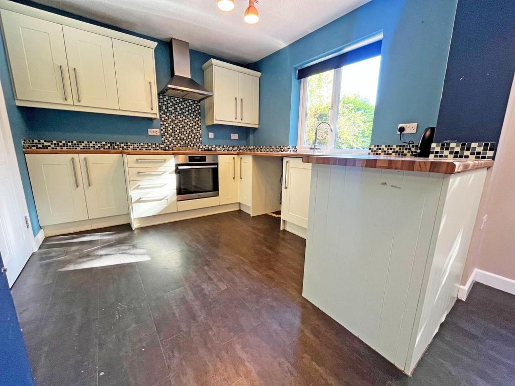 Kitchen1.jpg