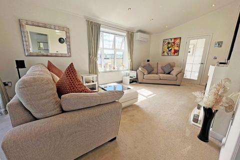 2 bedroom park home for sale, Marina Terrace, Peterborough PE8