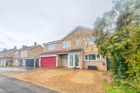 6 bedroom detached house for sale, Royce Road, Peterborough PE7