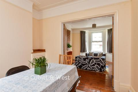4 bedroom terraced house for sale, Hollingbury Road, Brighton BN1