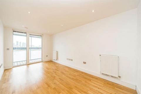 2 bedroom flat to rent, Dowells Street, London SE10