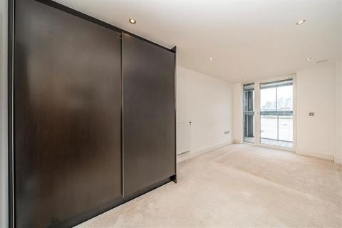 2 bedroom flat to rent, Dowells Street, London SE10